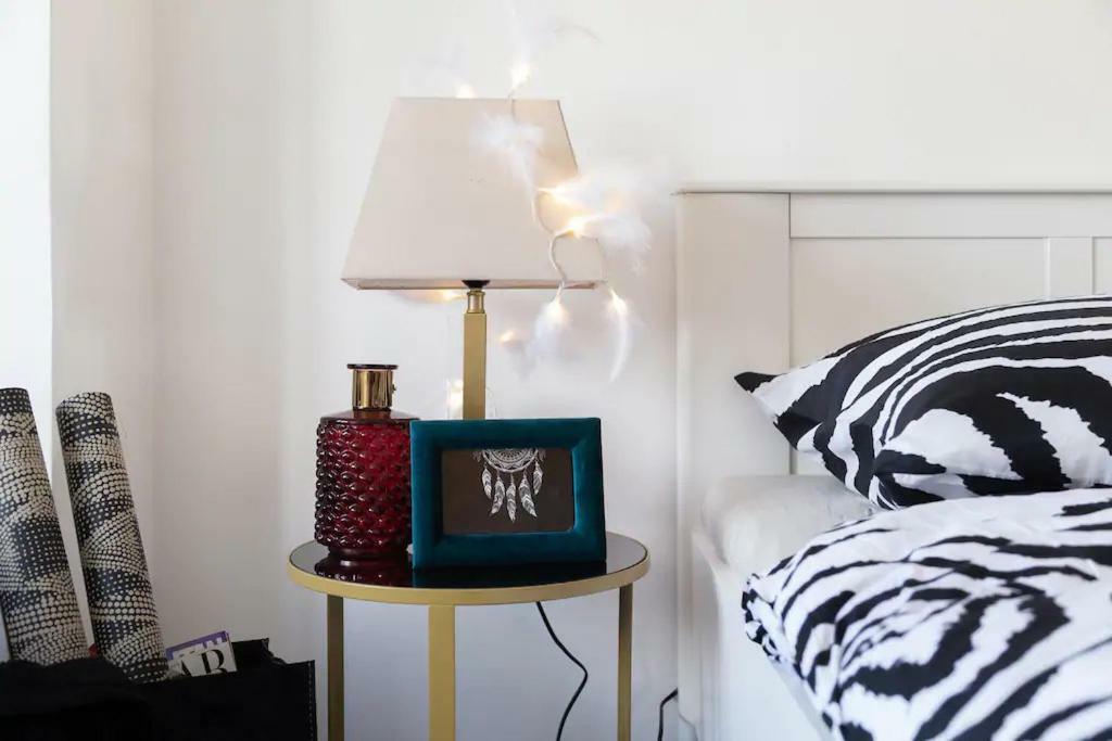 Oldtown Safari Lodge Bratislava Bagian luar foto